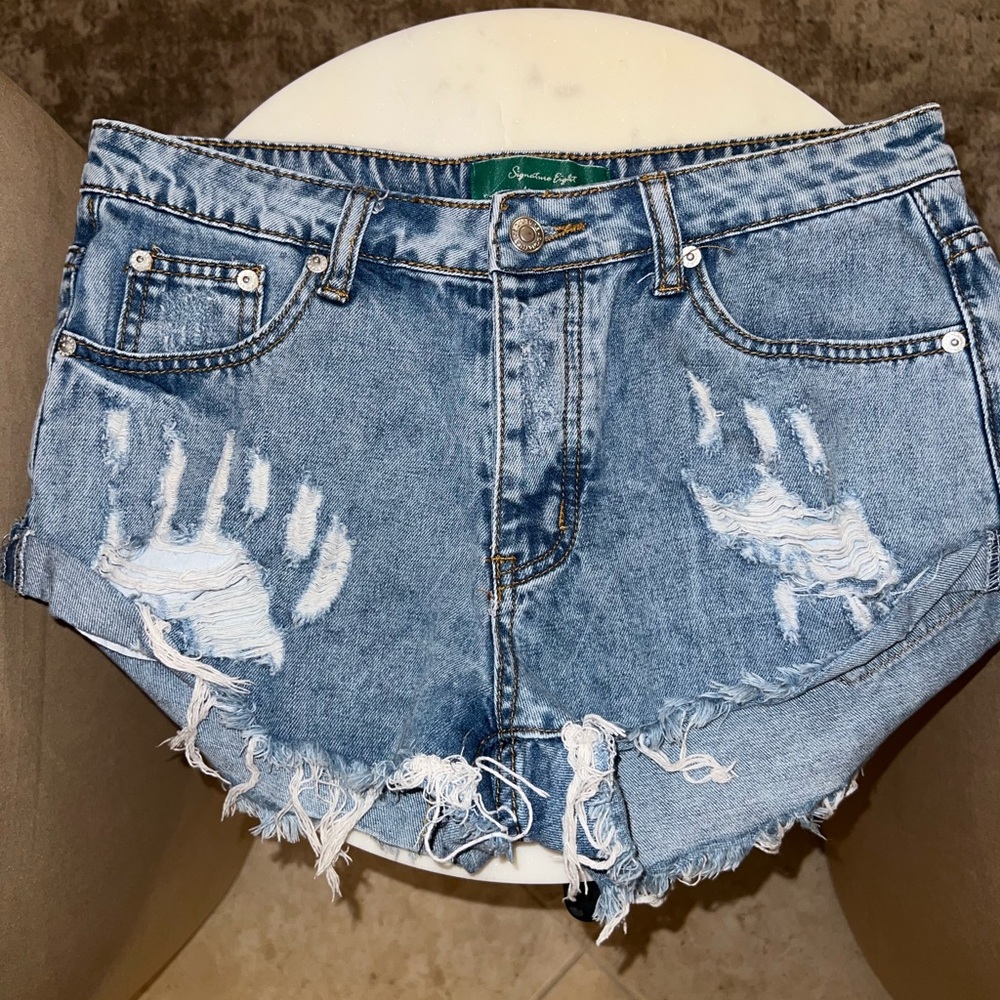 Signature Eight Sold Out Jean Shorts - Sz 27 - Worn Once